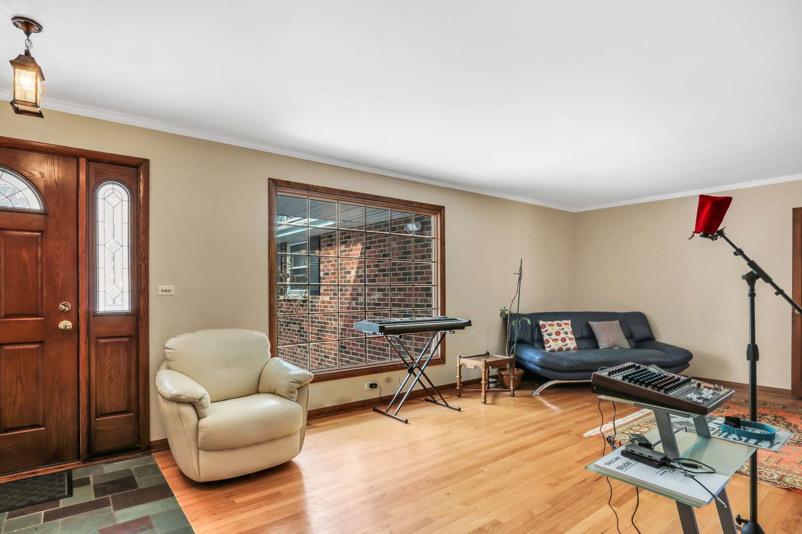 Libertyville, IL 60048,826 CRESTFIELD AVE