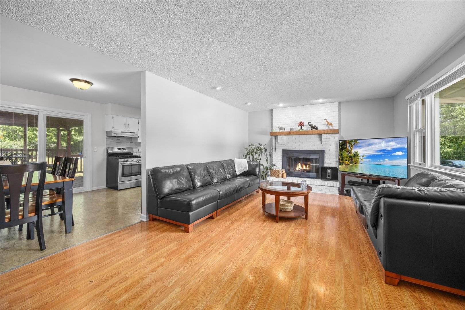 Yorkville, IL 60560,113 Poplar RD