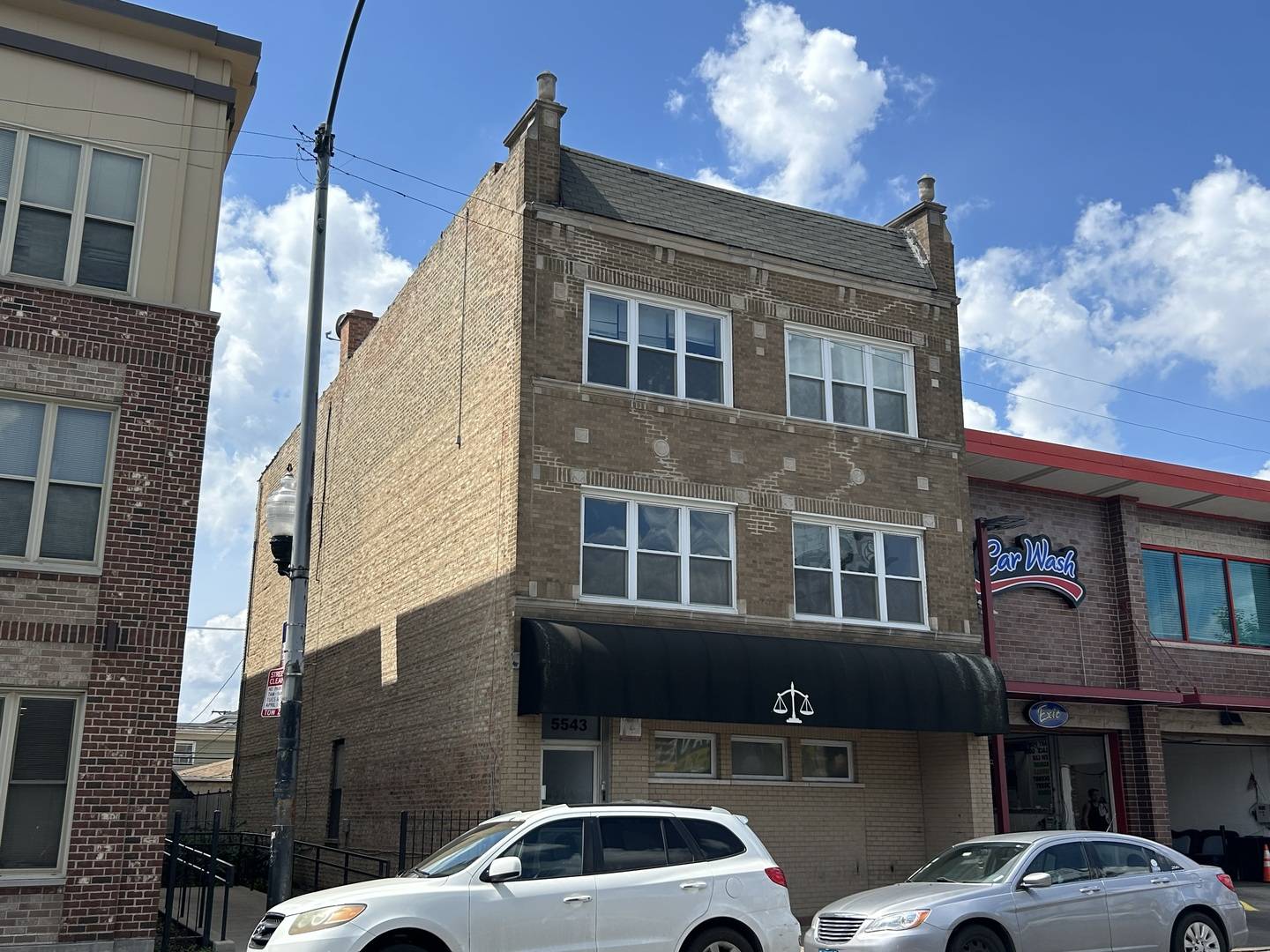 Chicago, IL 60639,5543 W Diversey AVE