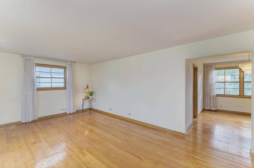 Forest View, IL 60402,4508 Wisconsin AVE