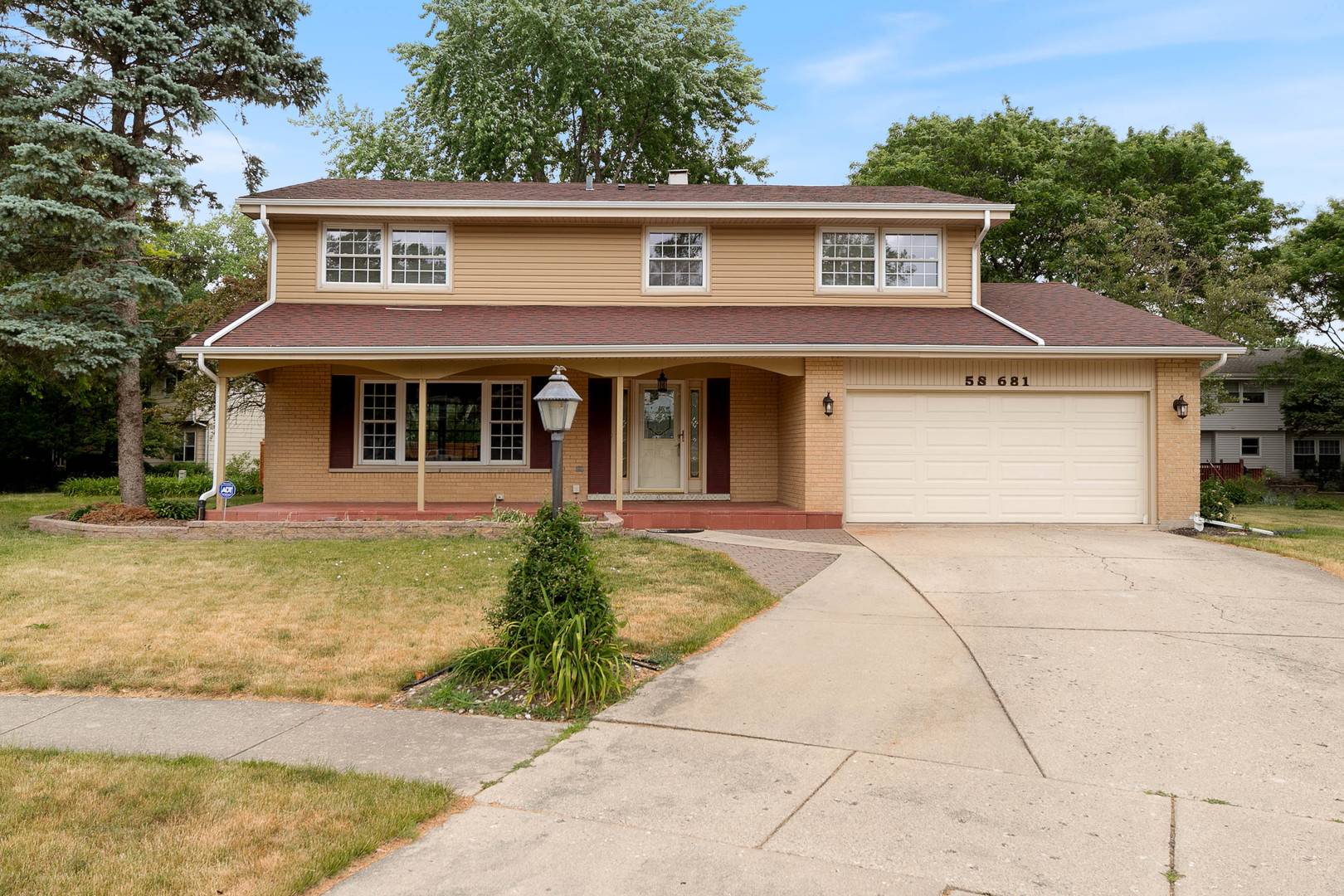 Naperville, IL 60540,5S681 Heather CT