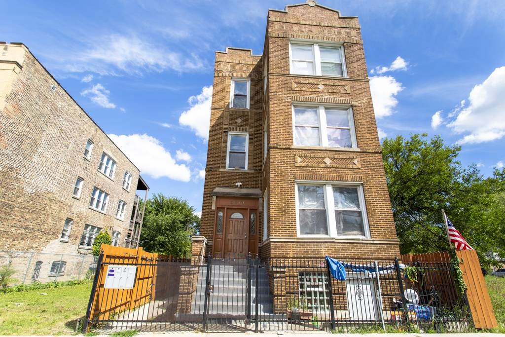 Chicago, IL 60624,3810 W Ohio ST