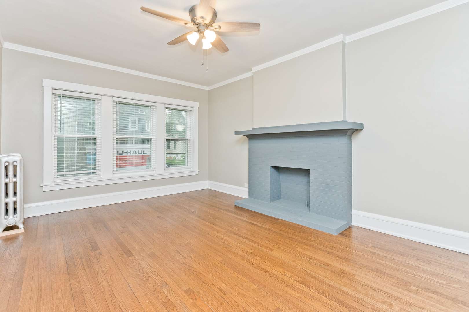 Evanston, IL 60201,1019 Dempster ST #1E