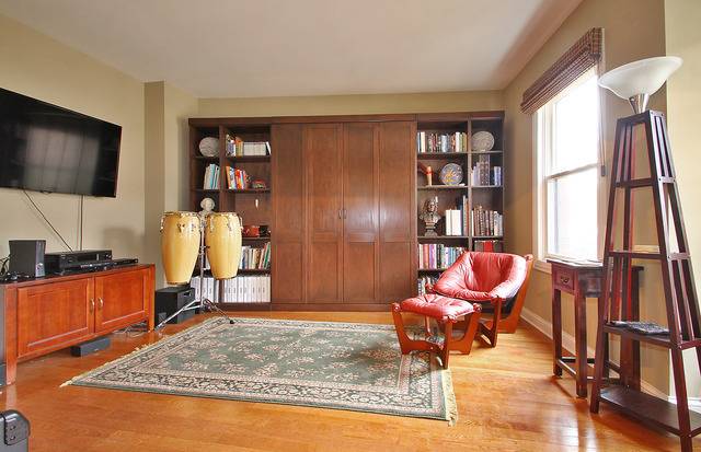 Glenview, IL 60026,1813 Admiral CT