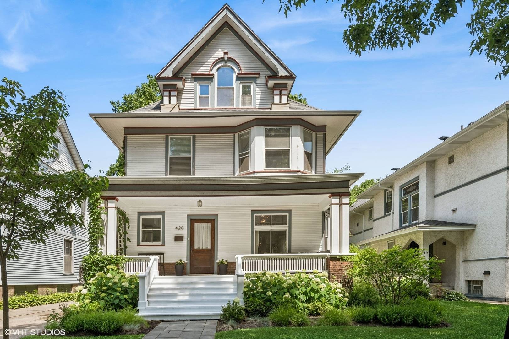 Oak Park, IL 60302,420 N Grove AVE