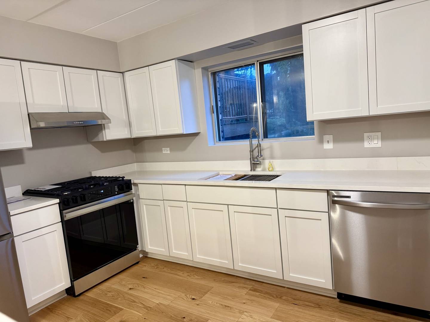 Westmont, IL 60559,61 W Pier DR #101