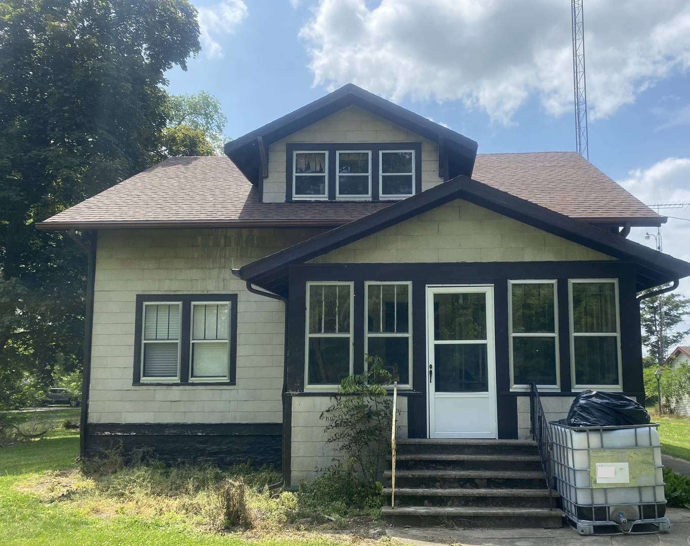 Dixon, IL 61021,1737 N Brinton AVE