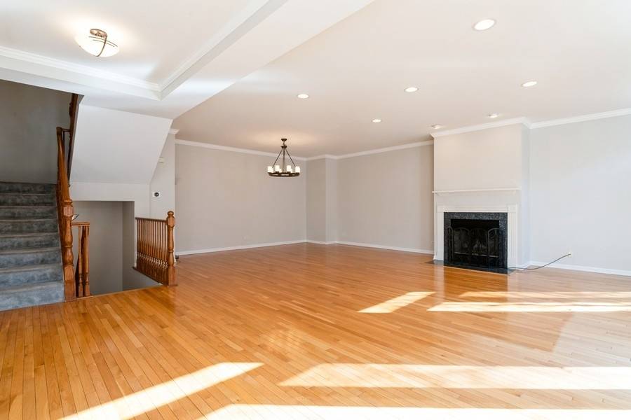 Glenview, IL 60026,1855 Admiral CT