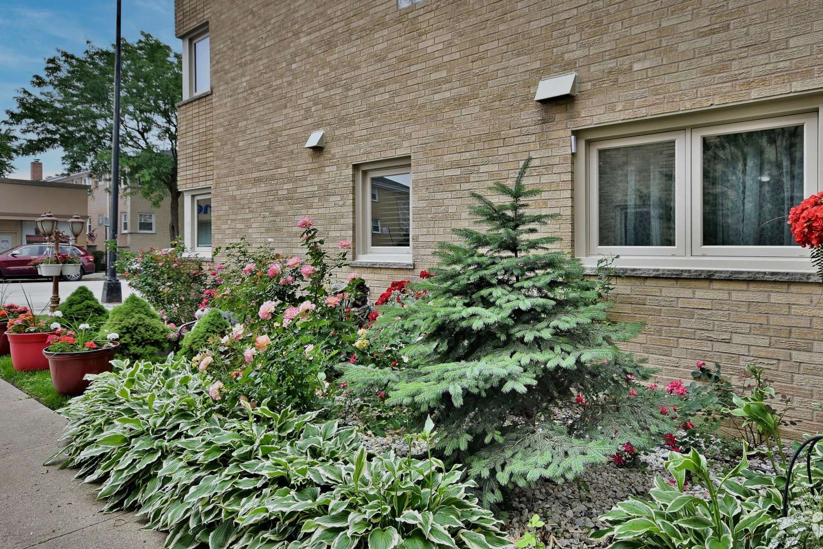 Chicago, IL 60656,6959 W HIGGINS AVE #3S