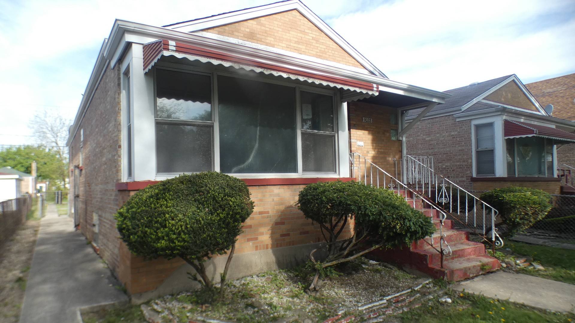 Chicago, IL 60620,9028 S Carpenter ST