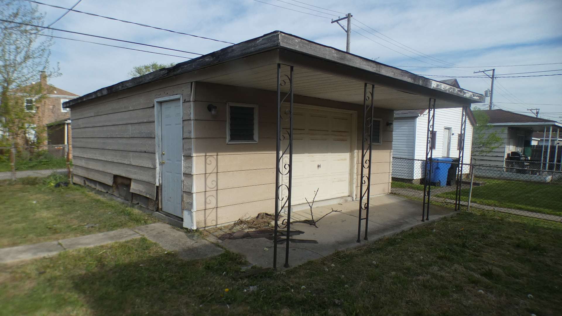 Chicago, IL 60620,9028 S Carpenter ST