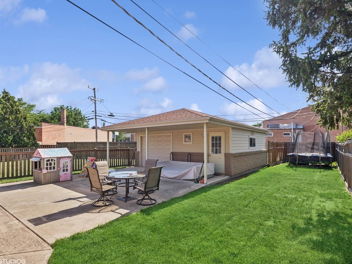 Niles, IL 60714,7746 N Octavia AVE