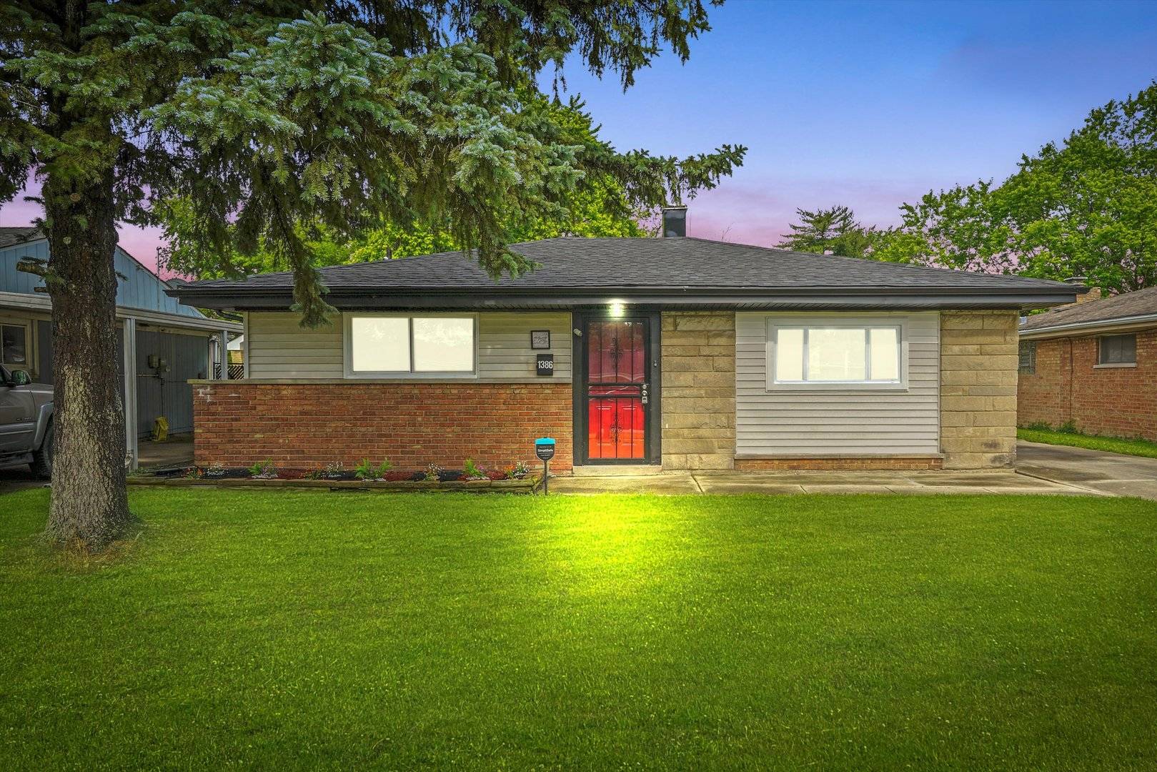 Calumet City, IL 60409,1386 Price AVE