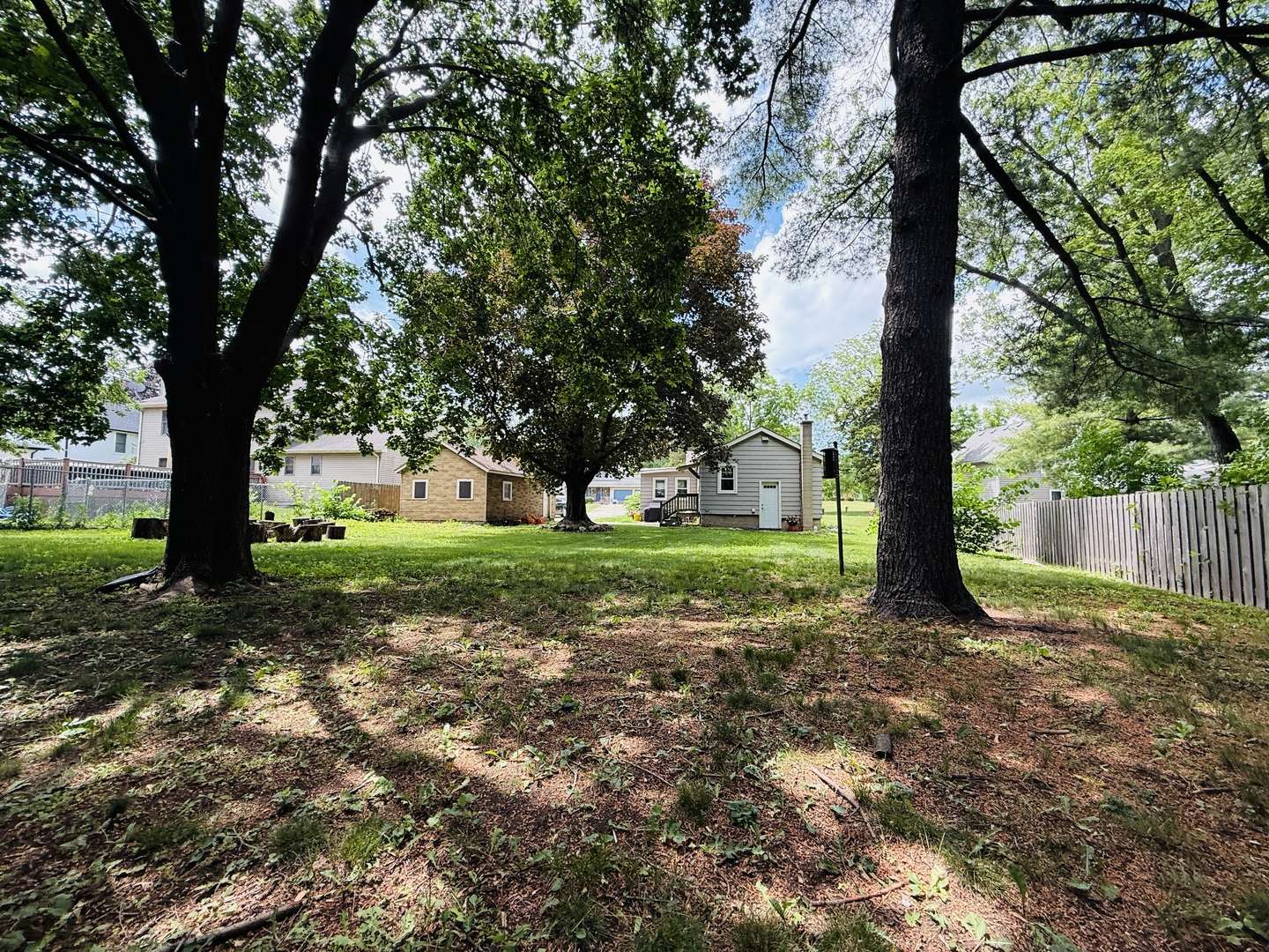Marengo, IL 60152,423 Maple ST