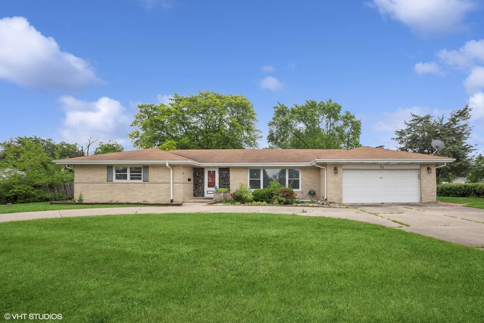 Schaumburg, IL 60193,33 W Wise RD