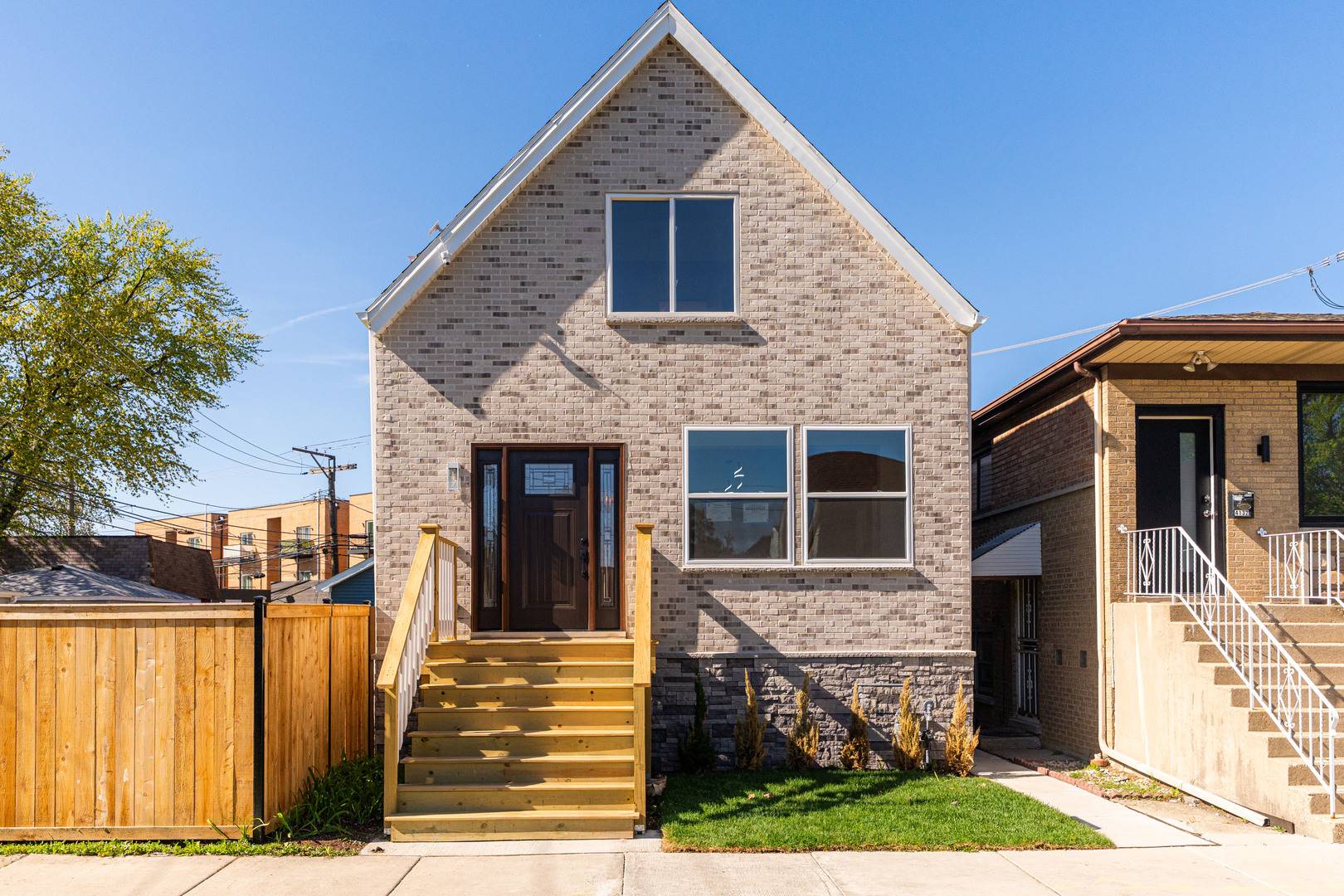 Chicago, IL 60641,4134 W Roscoe ST