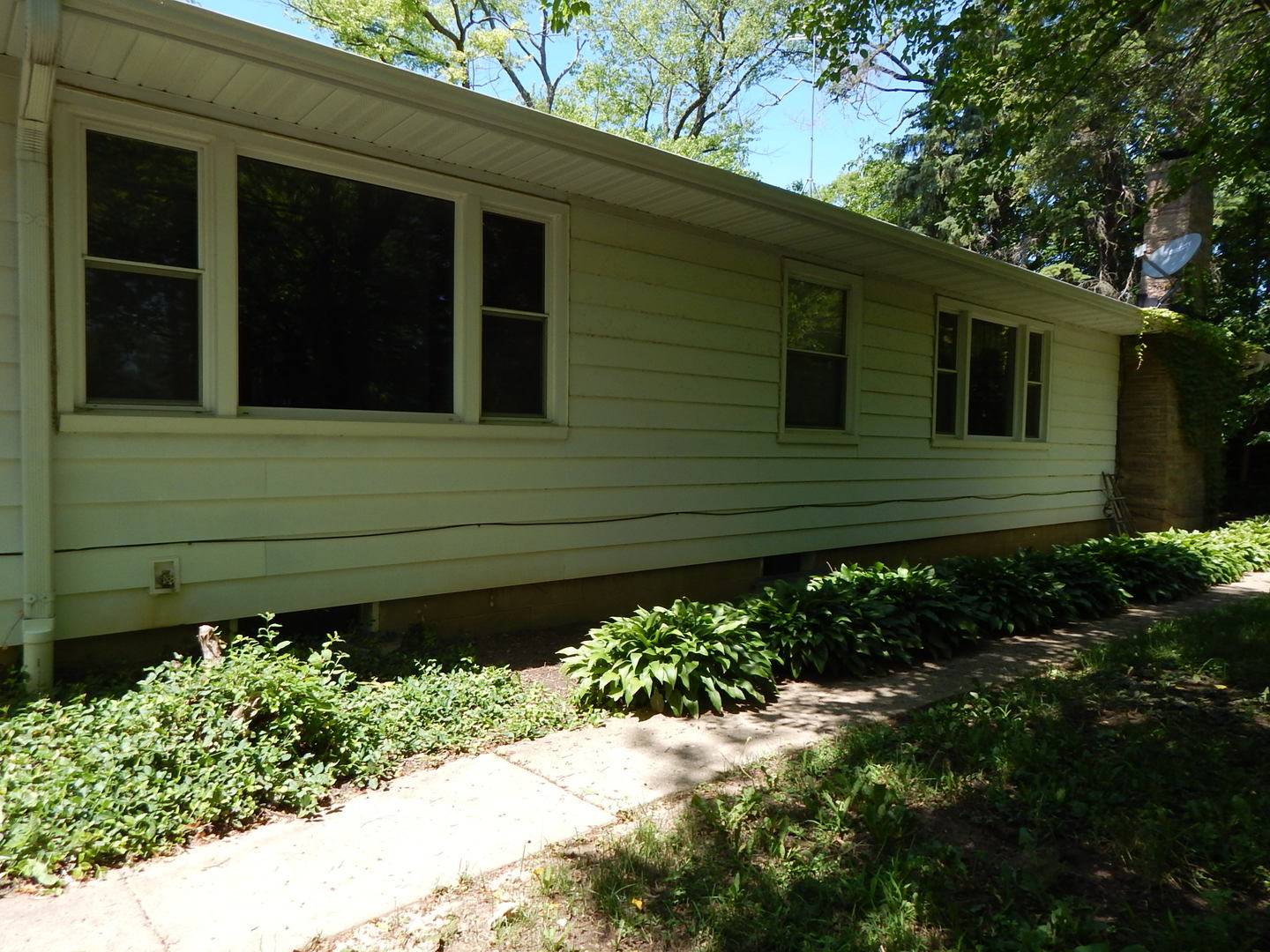 Ingleside, IL 60041,27375 W Nippersink RD