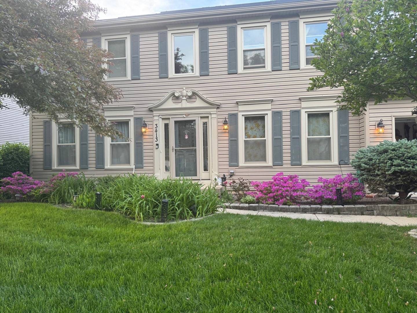 Aurora, IL 60504,3413 Charlemaine DR