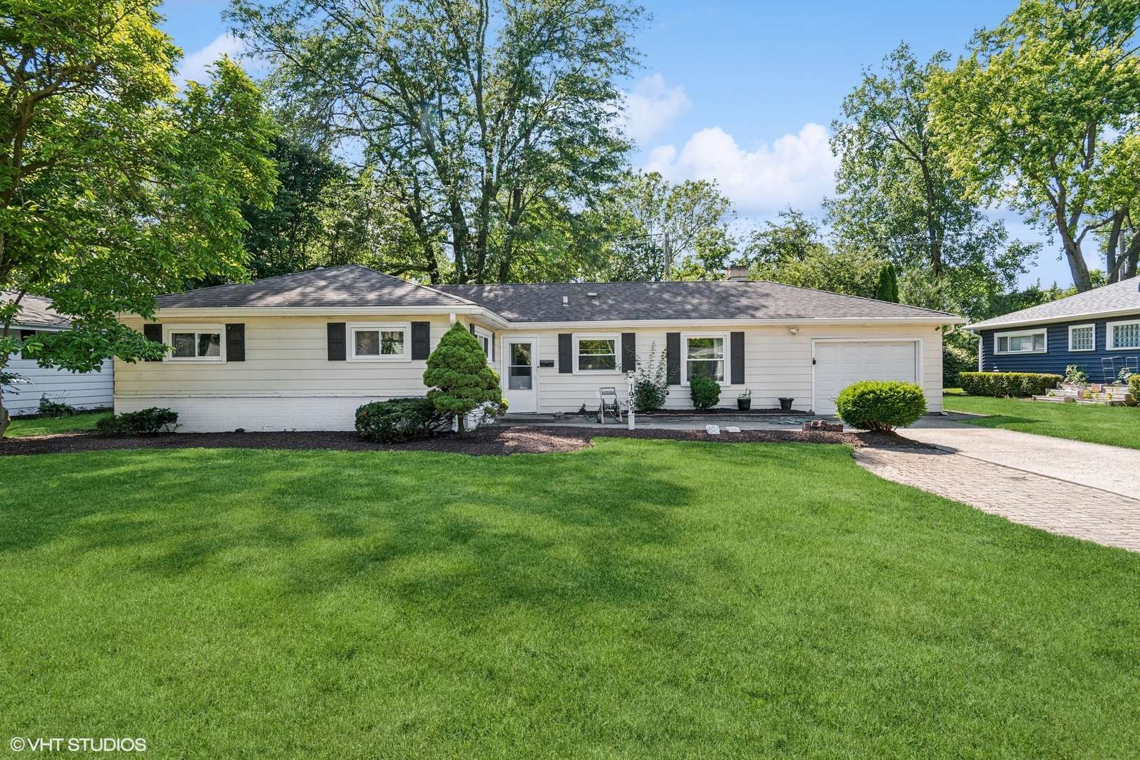 Wheaton, IL 60187,1902 N Washington ST
