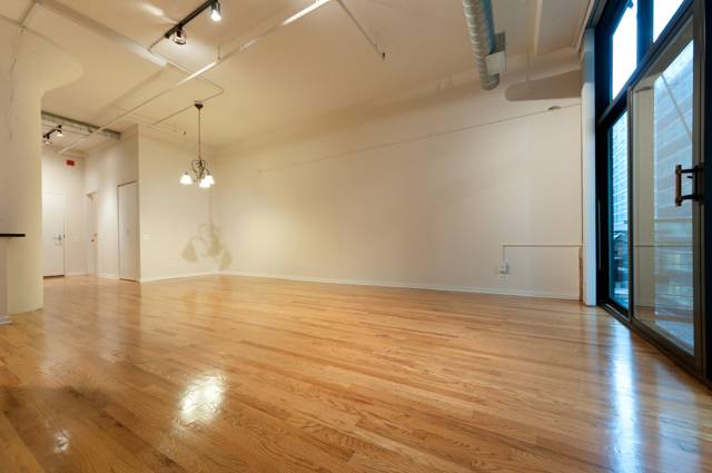 Chicago, IL 60606,130 S Canal ST #614