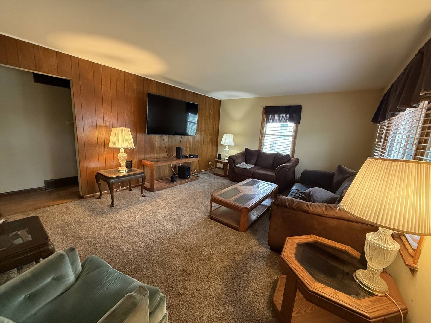 Lansing, IL 60438,18316 Sherman ST
