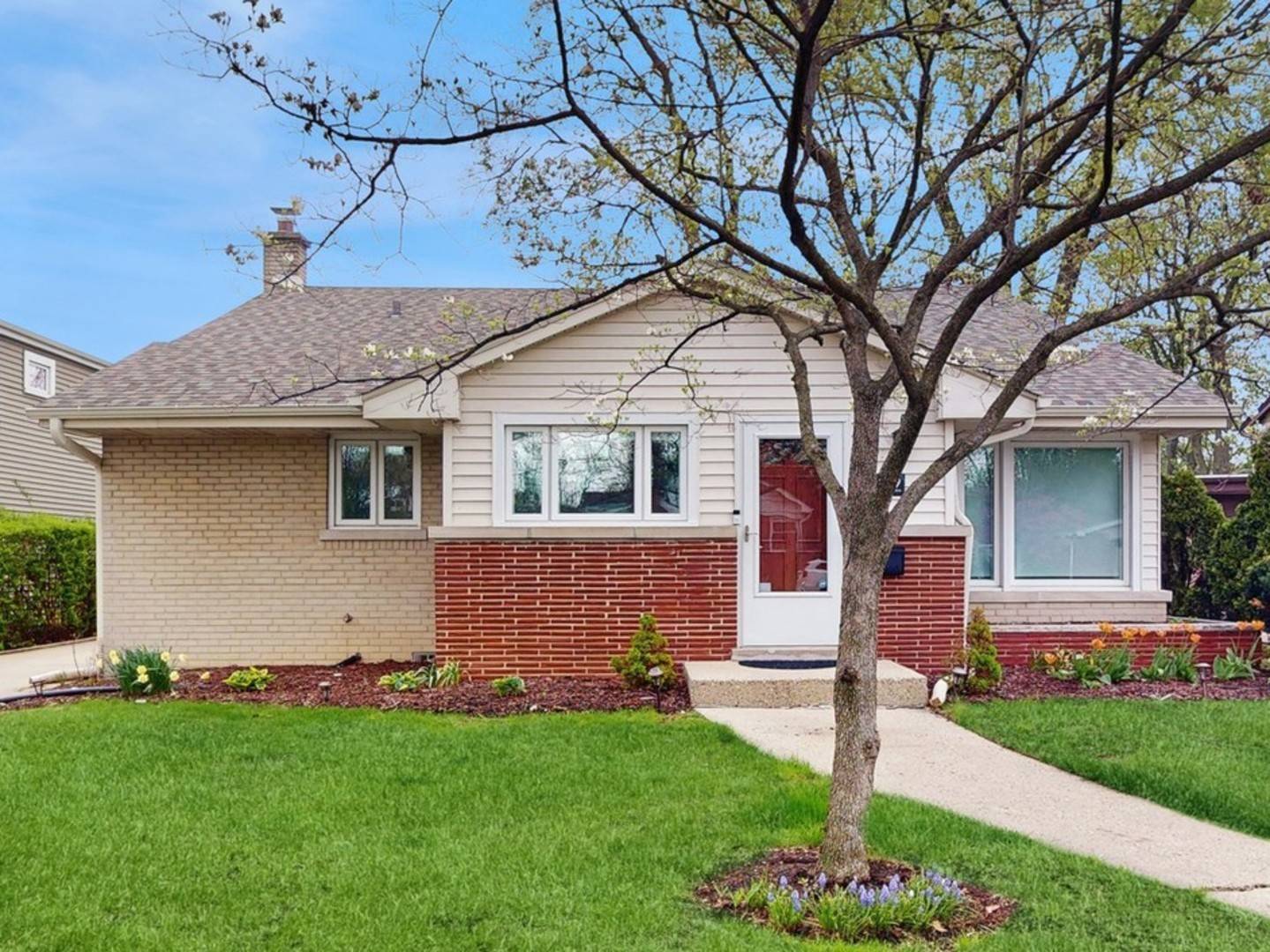 Park Ridge, IL 60068,1709 S Grace AVE