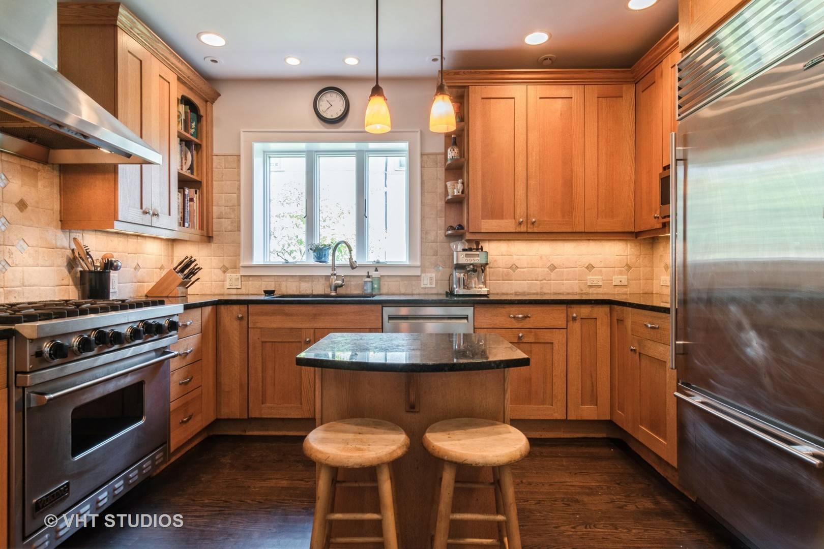 Oak Park, IL 60302,807 Fair Oaks AVE