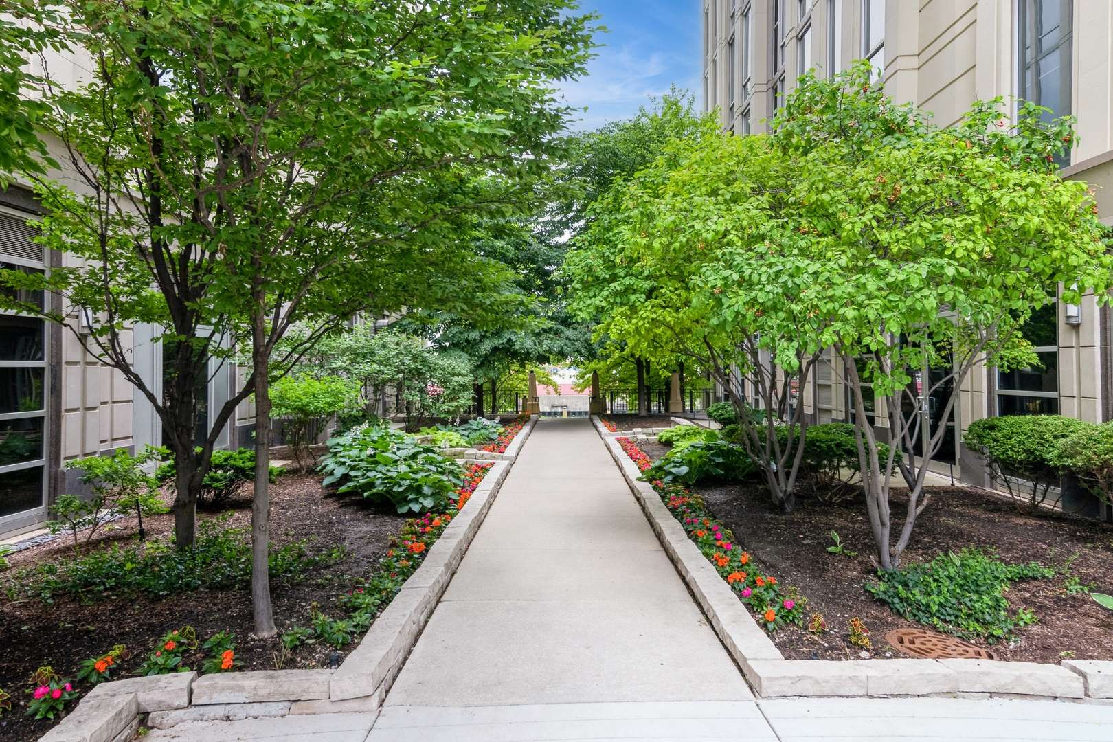 Chicago, IL 60654,700 N Larrabee ST #1205