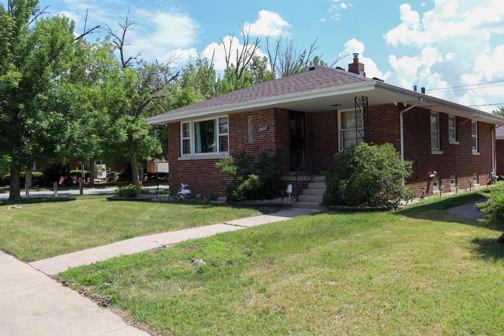 Calumet City, IL 60409,1007 Wentworth AVE
