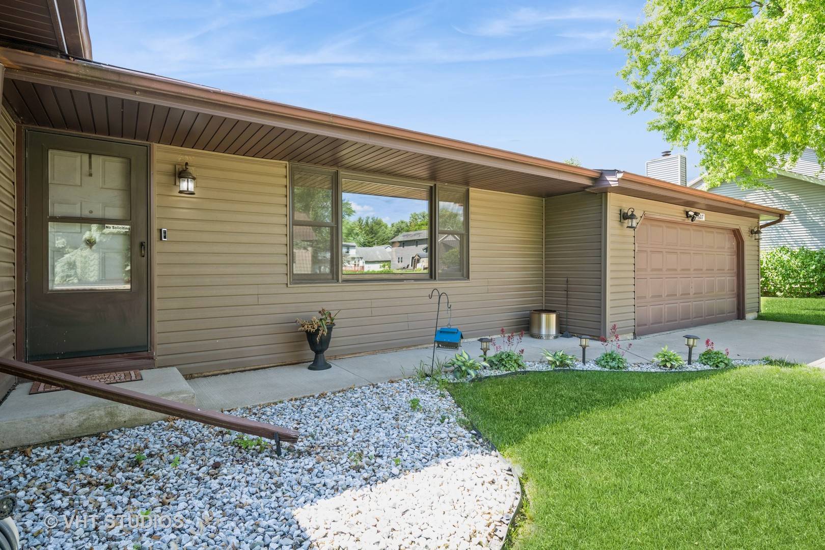 Huntley, IL 60142,11607 Frederick WAY