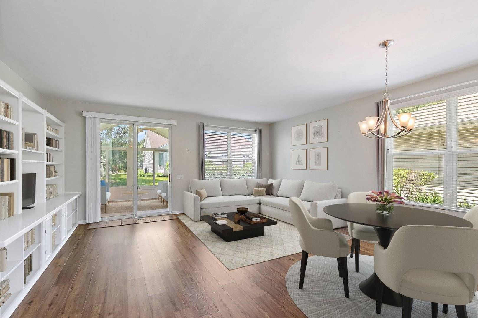 Huntley, IL 60142,11773 Wildrose DR