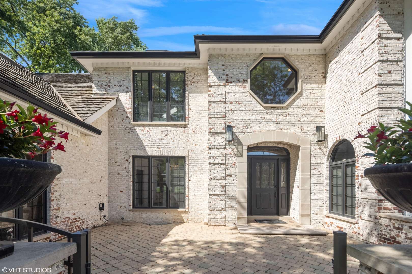 Glen Ellyn, IL 60137,560 Ahlstrand RD
