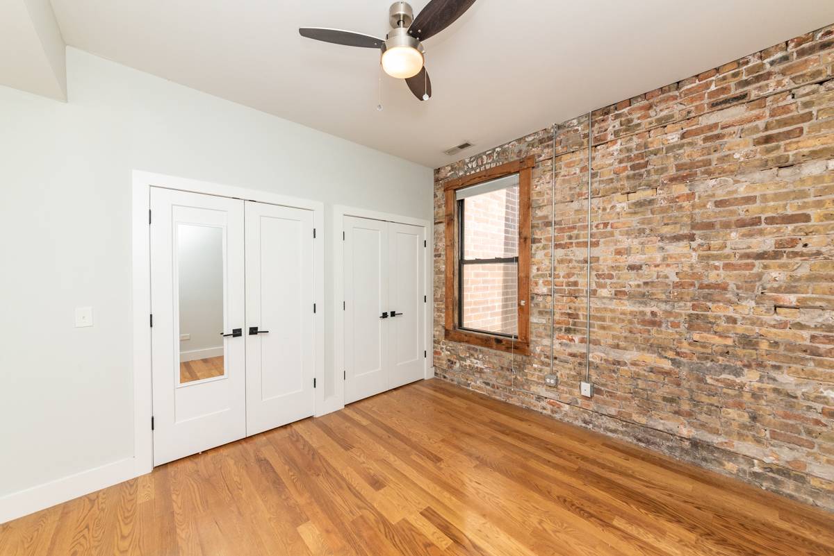 Chicago, IL 60622,1809 W Division ST #2