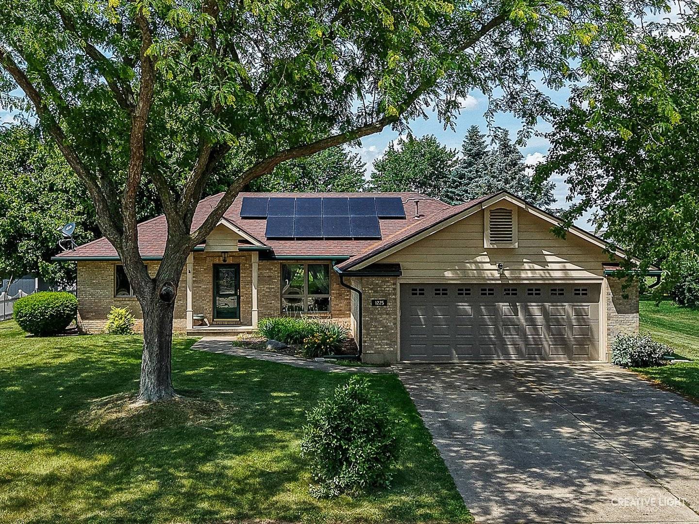 Sandwich, IL 60548,1225 Whitetail LN
