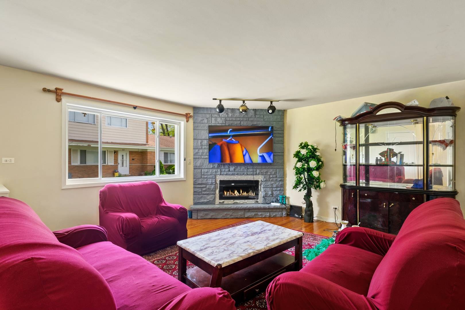 Glenview, IL 60025,419 GLENSHIRE RD