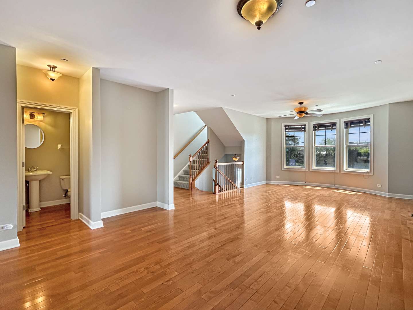 Park Ridge, IL 60068,15 BUSSE HWY