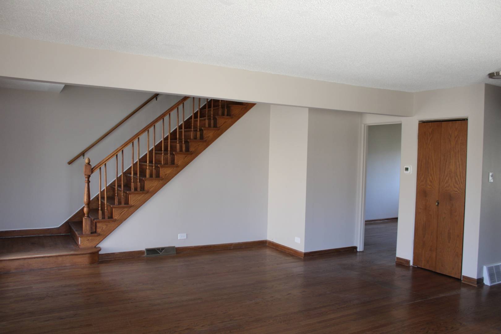 La Grange Park, IL 60526,724 Barnsdale RD #2