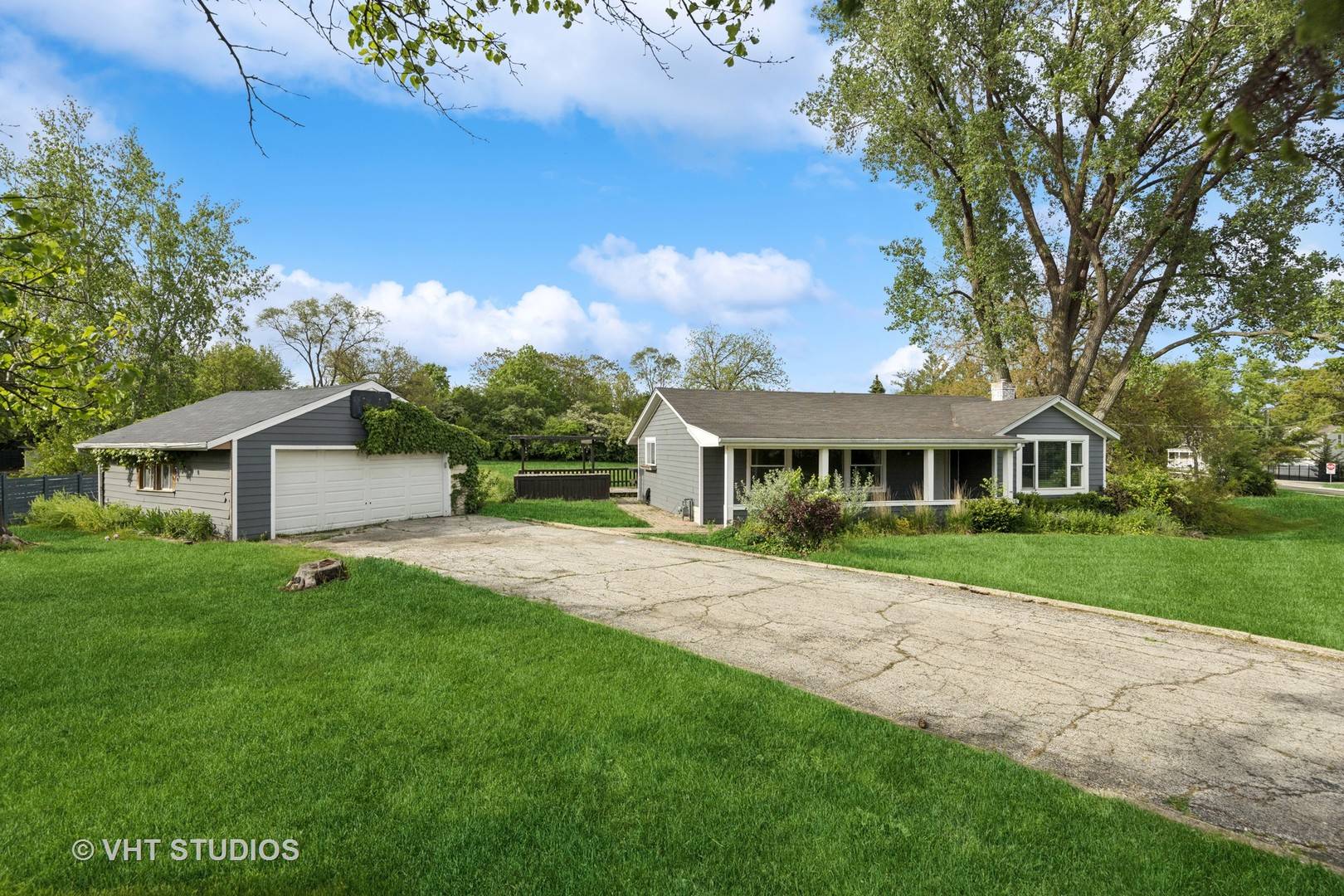 Glen Ellyn, IL 60137,21W534 Bemis RD