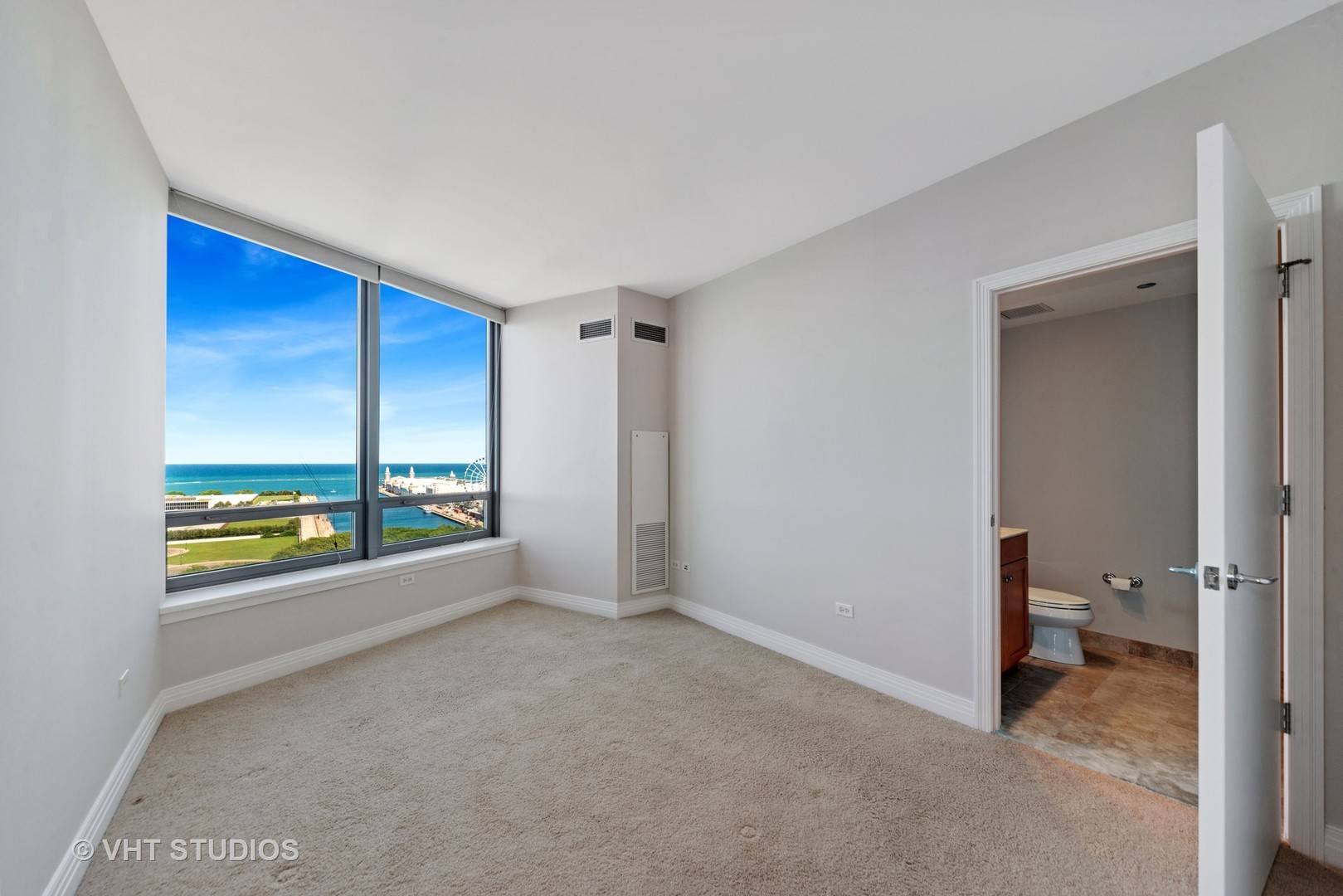 Chicago, IL 60611,600 N LAKE SHORE DR #1805