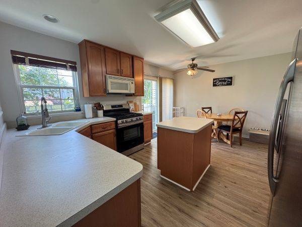 Pingree Grove, IL 60140,475 Lancaster DR