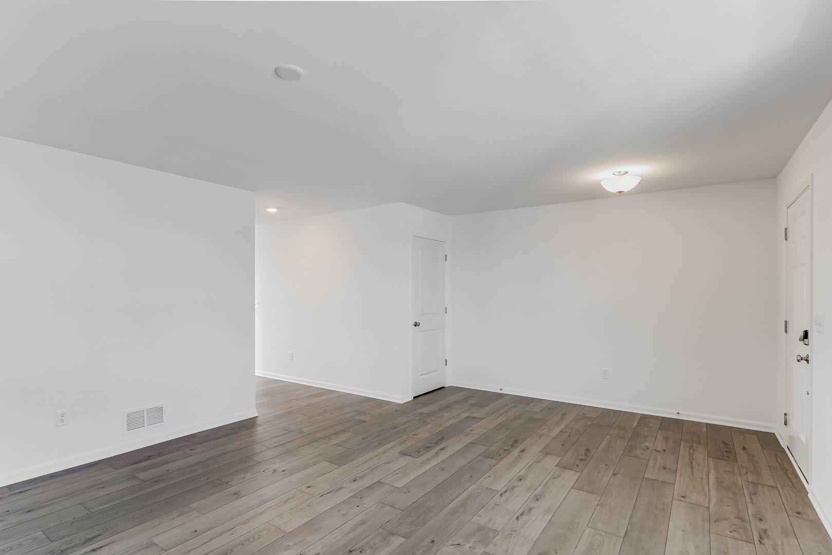 South Elgin, IL 60177,629 Endicott RD