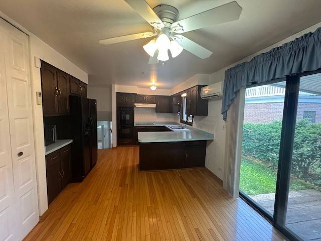 Arlington Heights, IL 60004,1405 W Brown ST