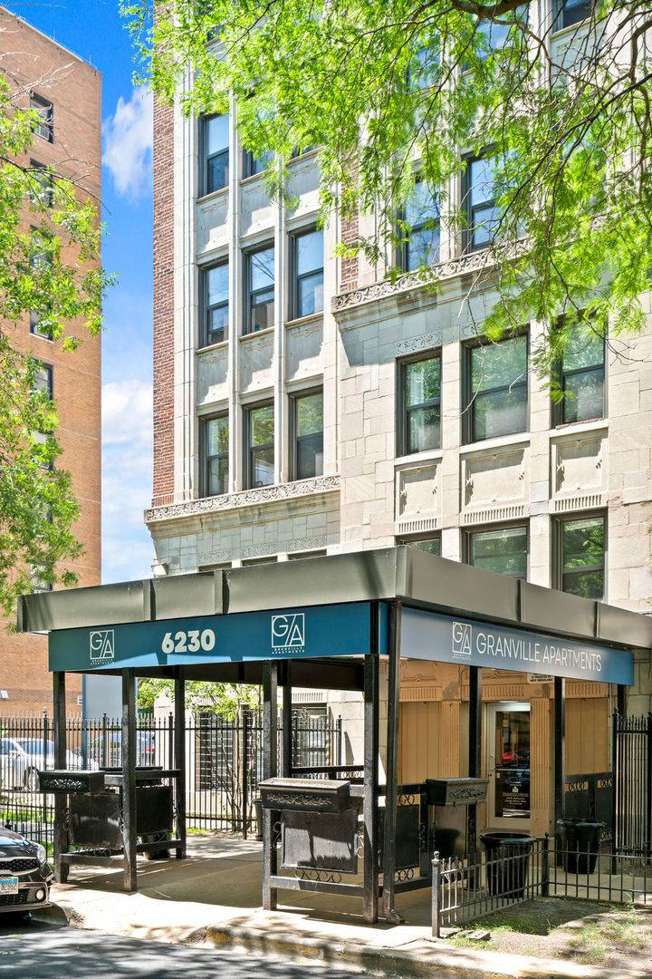 Chicago, IL 60660,6230 N Kenmore AVE #705