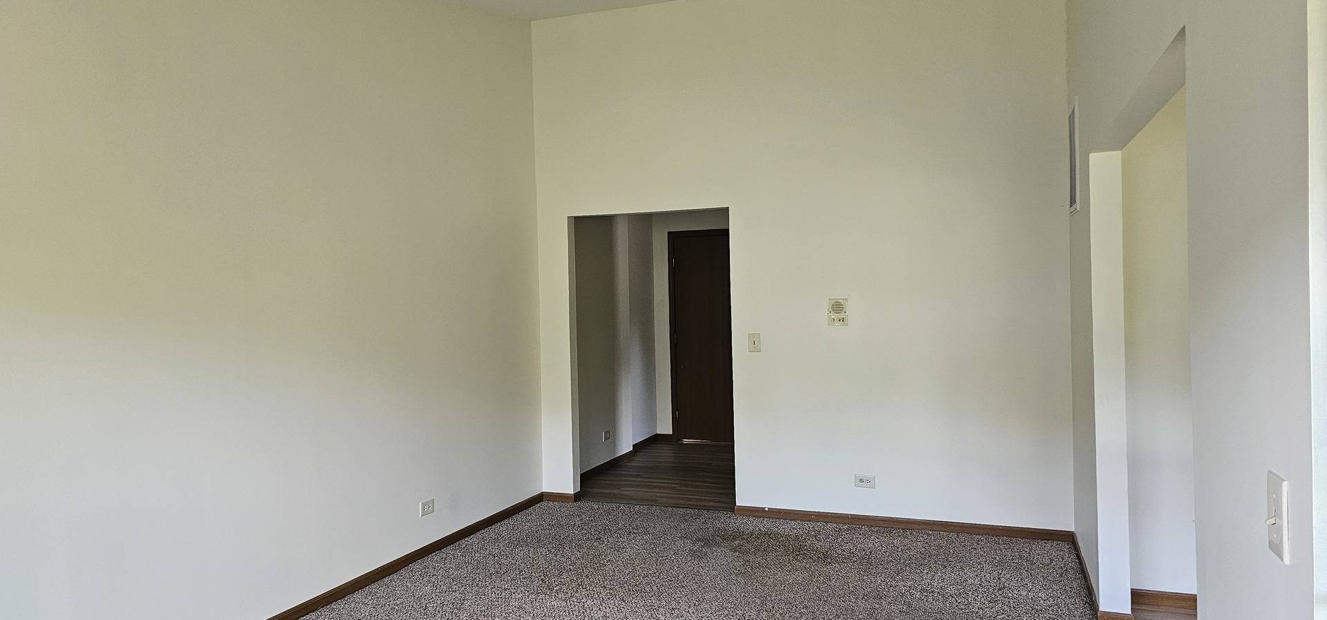 Lake In The Hills, IL 60156,300 Village Creek DR #2A