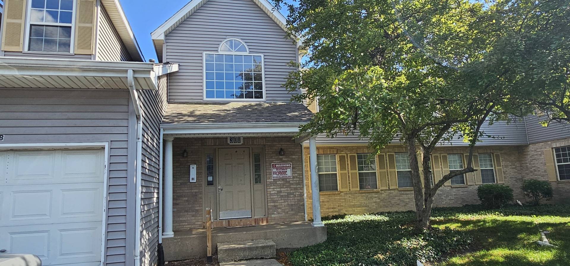 Lake In The Hills, IL 60156,300 Village Creek DR #2A