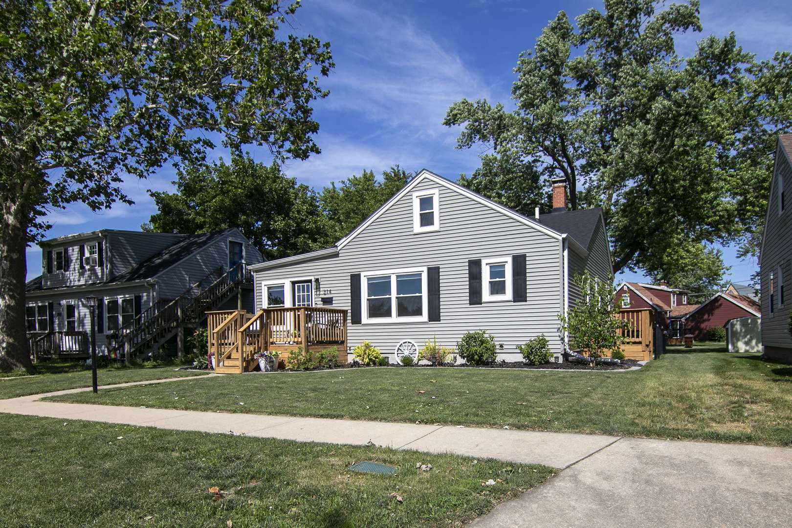 Manteno, IL 60950,214 S Hickory ST