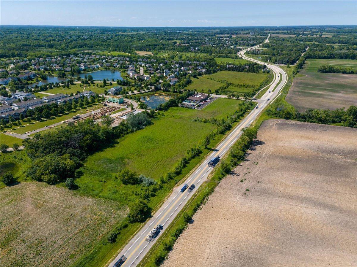 Lindenhurst, IL 60046,40 US Highway 45