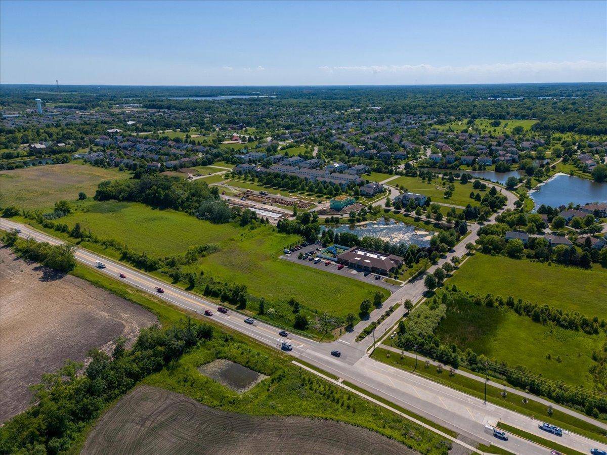 Lindenhurst, IL 60046,40 US Highway 45