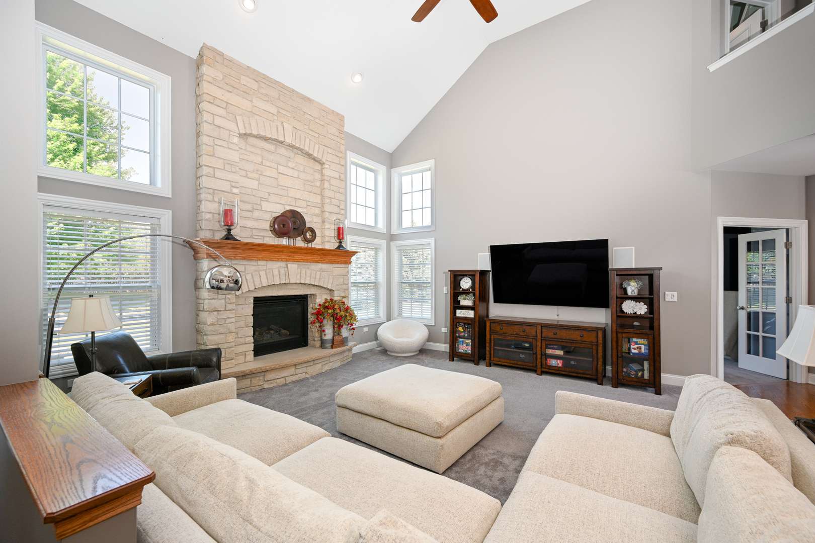 Oswego, IL 60543,469 Bloomfield CIR W
