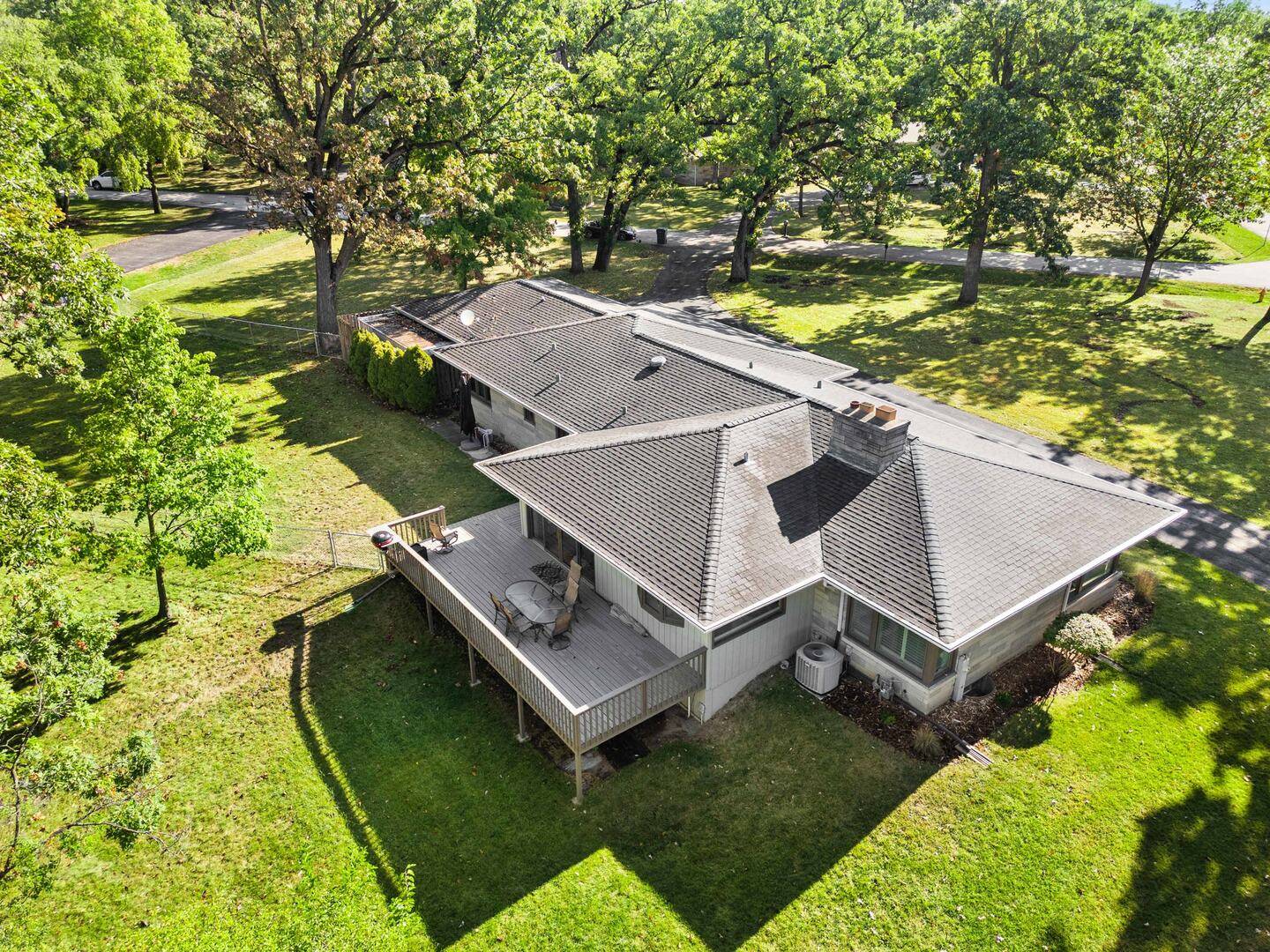 Addison, IL 60101,200 N Forest CT